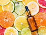 Vitamin C lukket i et serum: Dronningen af vitaminer af hensyn til din hud
