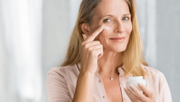 Huden på 50+ – hudpleje, make-up, behandlinger